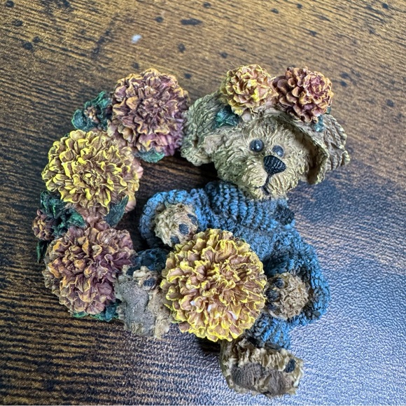 Boyds Bears Floral Bear Brooch - Blue and Brown Hand Painted Resin - Picture 4 of 11
